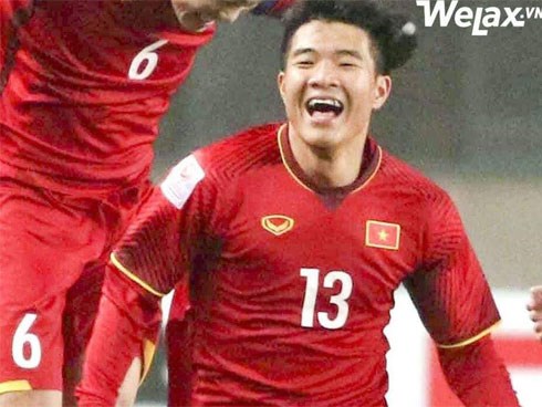 Nhọ nhất hôm nay là Hà Đức Chinh, mặt đối mặt với thủ môn bao lần vẫn không thể ghi bàn!
