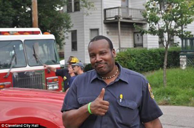 Tính trăm phương ngàn kế để giết chồng chiếm tiền bảo hiểm, người phụ nữ không ngờ chịu cảnh cốc mò cò xơi, vợ cũ hưởng toàn bộ-1