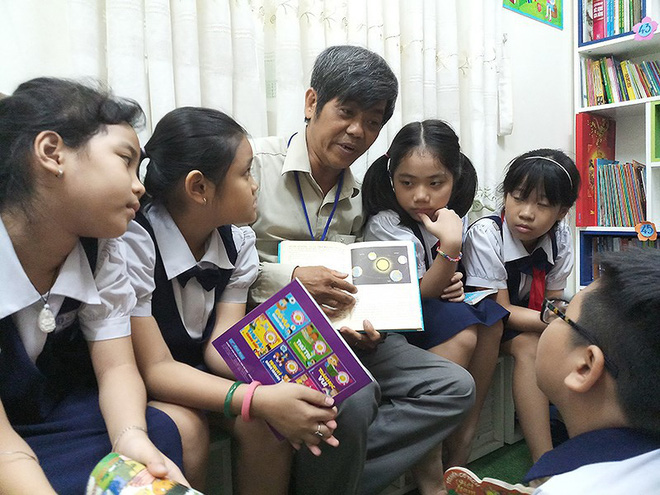 Thầy hiệu trưởng suốt 7 năm đứng đón học sinh-2