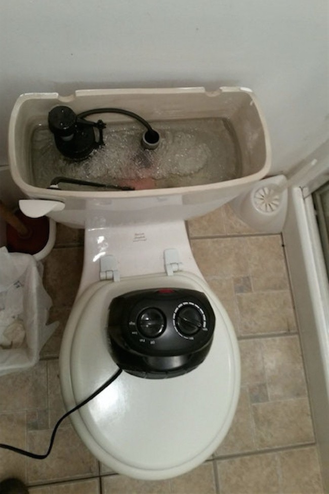 Chùm ảnh rét muôn nơi: Chỉ nhìn thôi đã khiến bạn run cầm cập vì cái giá lạnh tưởng như cả thế giới đóng băng-5