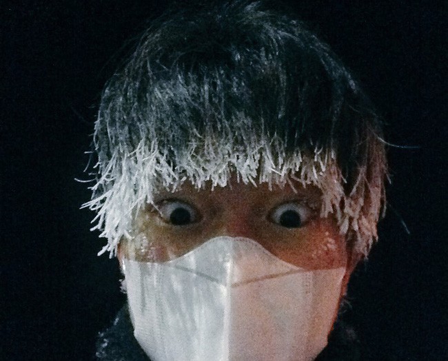 Chùm ảnh rét muôn nơi: Chỉ nhìn thôi đã khiến bạn run cầm cập vì cái giá lạnh tưởng như cả thế giới đóng băng-17