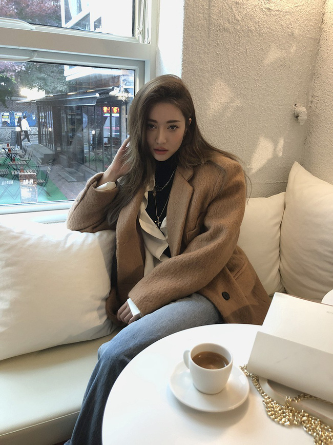 Rét đến mấy cũng phải mặc đẹp: 12 công thức đại hàn giúp bạn bước qua những ngày rét đậm, rét hại một cách trendy nhất-9