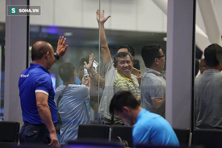 Trở về Hà Nội đón rét, Văn Toàn sẵn sàng cho trận chung kết lượt về-2