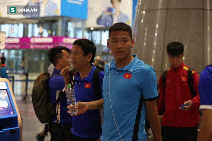 Trở về Hà Nội đón rét, Văn Toàn sẵn sàng cho trận chung kết lượt về-8