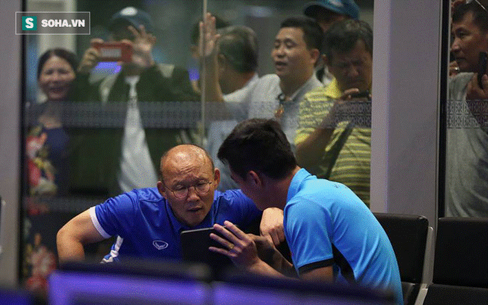 Trở về Hà Nội đón rét, Văn Toàn sẵn sàng cho trận chung kết lượt về-9