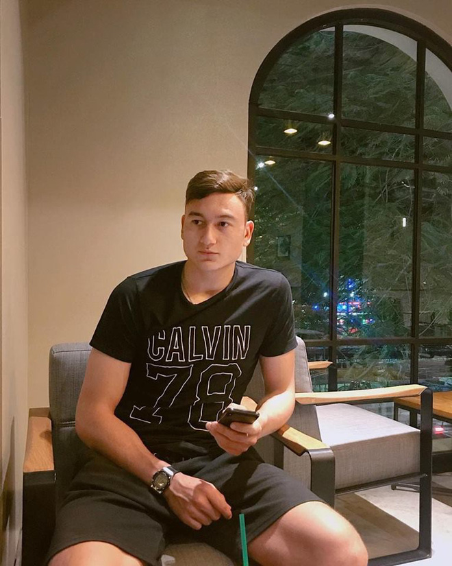 Tiến Dũng vs Lâm Tây: Ai cũng đẹp trai, 6 múi, tài năng... biết chọn ai bây giờ!-22