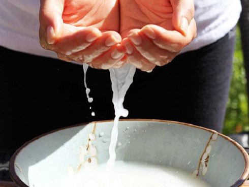 Da sáng đẹp thần tốc, chống lão hóa hơn dùng collagen đắt tiền chỉ bằng thứ nước bỏ đi này