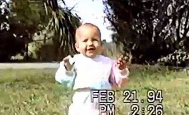 Mẹ bắt cóc con gái ruột rồi lẩn trốn suốt gần 20 năm và quyển nhật ký tiết lộ sự thật khiến ai cũng thấy thương cho người mẹ-3