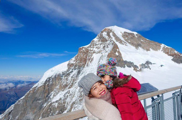 MC Diệp Chi VTV: Nhan sắc mặn mà ở tuổi 32, bất chấp tin đồn ly hôn vẫn hạnh phúc bên con gái nhỏ-31