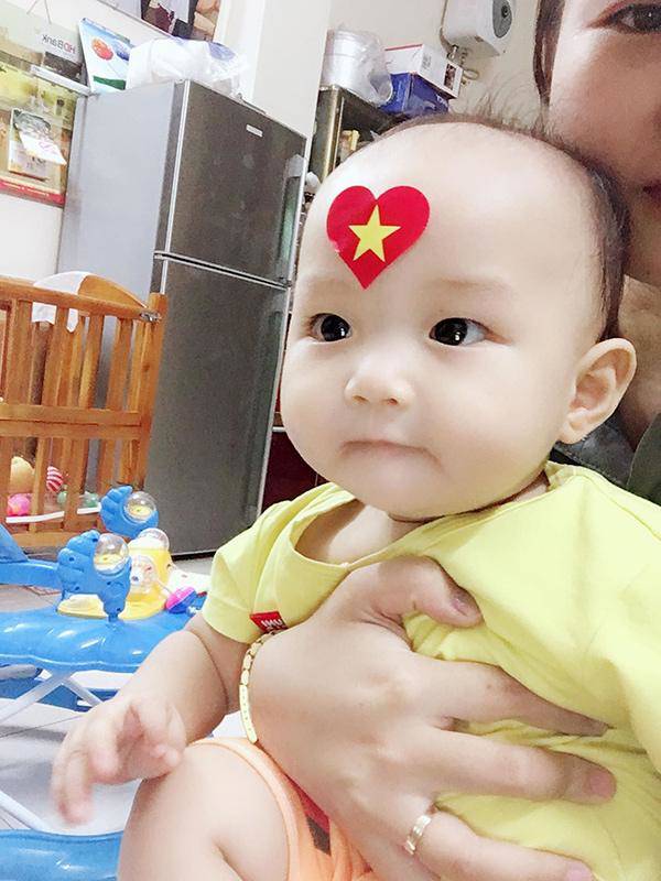 Thêm 1 bé Việt giống HLV Park Hang Seo đến kì lạ, danh tính bố đẻ cũng không vừa-5