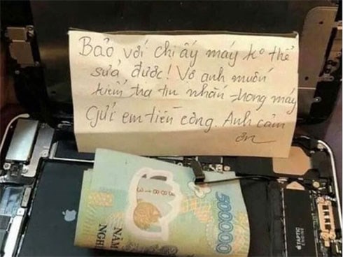 Vợ chộp được điện thoại chồng để rình tin nhắn bí mật, ai ngờ chồng đã cao tay chặn trước thế này