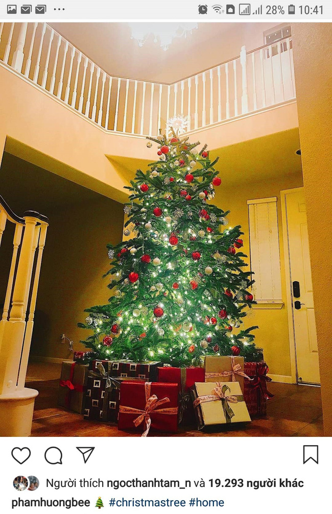 Phạm Hương đang ở Mỹ chữa bệnh nhưng cư dân mạng lại phát hiện ra điểm bất thường này-1