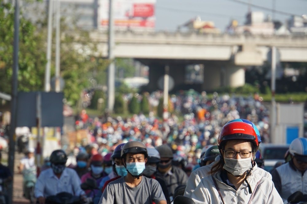 Nghìn người chôn chân do kẹt xe suốt 3 giờ ở cửa ngõ Sài Gòn-10