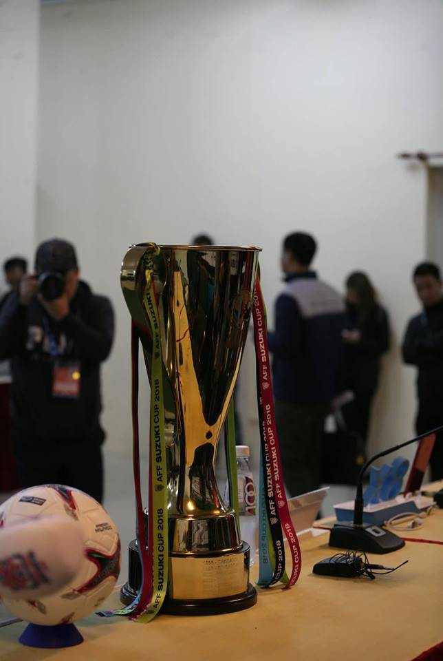 Hình ảnh chiếc cup vàng AFF 2018 bất ngờ xuất hiện trước trận chung kết-3