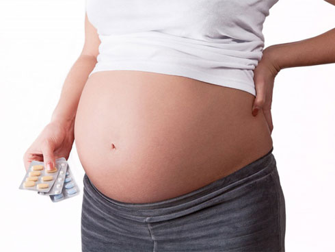 Nếu nghĩ cho con, bố hãy nhớ tránh xa những việc làm gây ảnh hưởng nghiêm trọng đến thai nhi-4