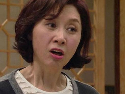 Vừa về ra mắt, mẹ chồng tương lai đã rút ví cho ngay 200 triệu khiến tôi hoang mang-2