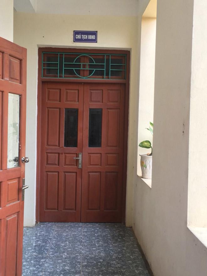 Vụ Chủ tịch thị trấn vào nhà nghỉ với phụ nữ lạ mua đất: Thông tin được rào” kín bưng-1