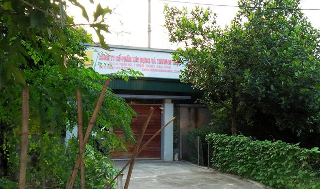 Vụ Chủ tịch thị trấn vào nhà nghỉ với phụ nữ lạ mua đất: Thông tin được rào” kín bưng-3