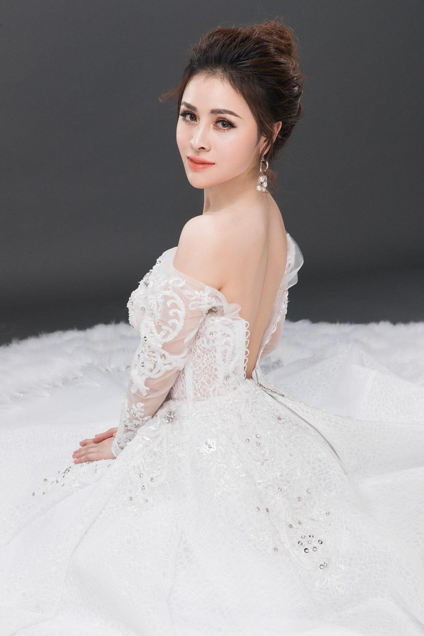 Á hậu bị nghi nằm trong đường dây bán dâm 25.000USD: Khẳng định không bán dâm, hẹn đại gia vào khách sạn chỉ nói chuyện-2