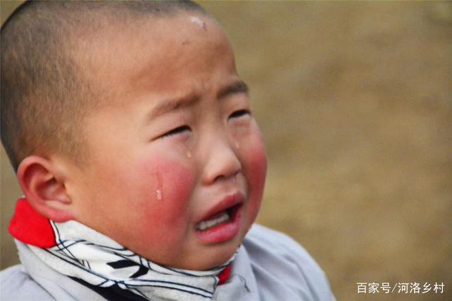 Tiểu hoà thượng 3 tuổi ở Thiếu Lâm Tự khiến cộng đồng mạng Trung Quốc phát cuồng vì đáng yêu-3