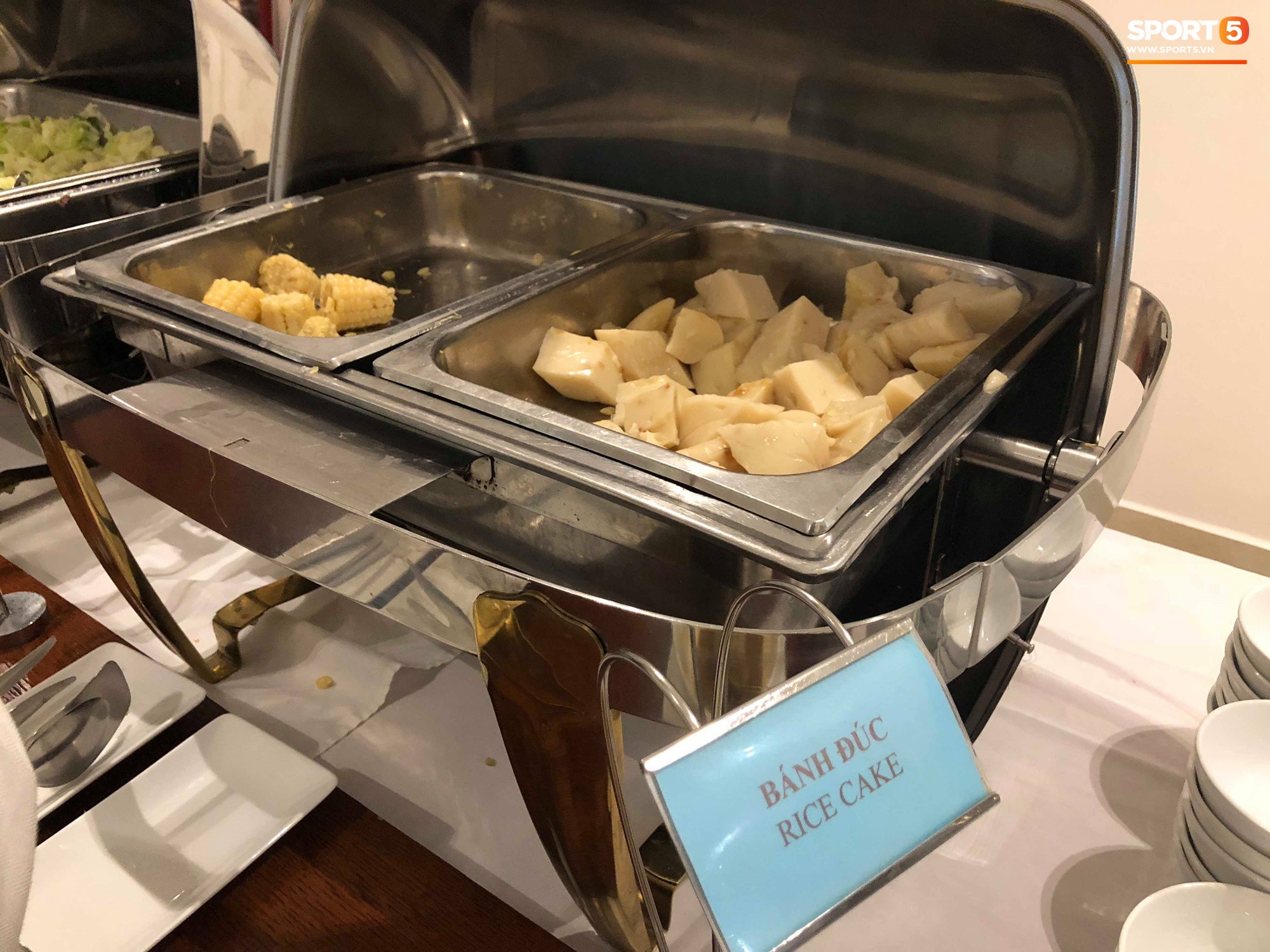 Bữa sáng giản dị của tuyển Việt Nam trước trận chung kết lịch sử-8