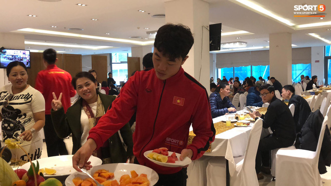 Bữa sáng giản dị của tuyển Việt Nam trước trận chung kết lịch sử-1