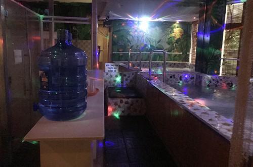 Bí mật bên trong động tiên cho giới đồng tính nam thác loạn ở Sài Gòn-2