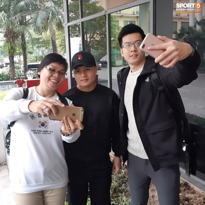 Việt Nam vô địch AFF Cup 2018, triệu CĐV nhảy múa ăn mừng-110