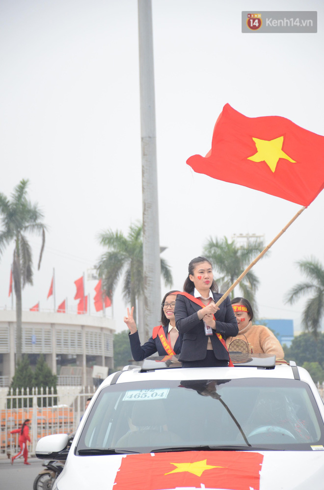 Việt Nam vô địch AFF Cup 2018, triệu CĐV nhảy múa ăn mừng-115