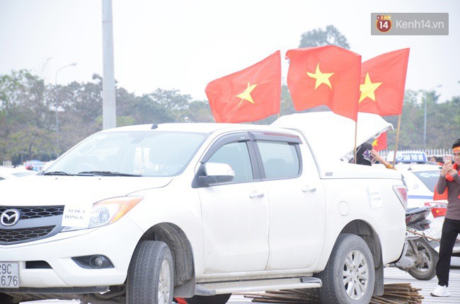 Việt Nam vô địch AFF Cup 2018, triệu CĐV nhảy múa ăn mừng-133