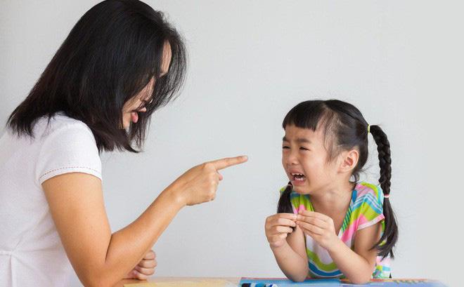 Những bà mẹ ghê gớm”, hay cằn nhằn sẽ có con thành công sớm hơn-1