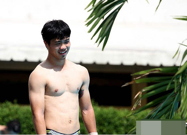 3 chàng ngự lâm xứ Nghệ đốn tim hàng triệu fan nữ-5