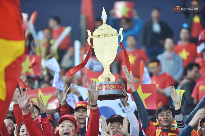 Việt Nam vô địch AFF Cup 2018, triệu CĐV nhảy múa ăn mừng-83