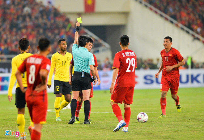 Tuyển Việt Nam vô địch AFF Cup 2018 với thành tích bất bại-13