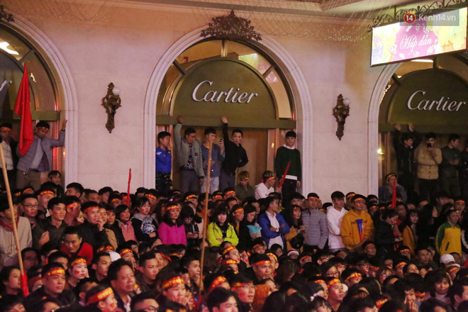 Việt Nam vô địch AFF Cup 2018, triệu CĐV nhảy múa ăn mừng-10