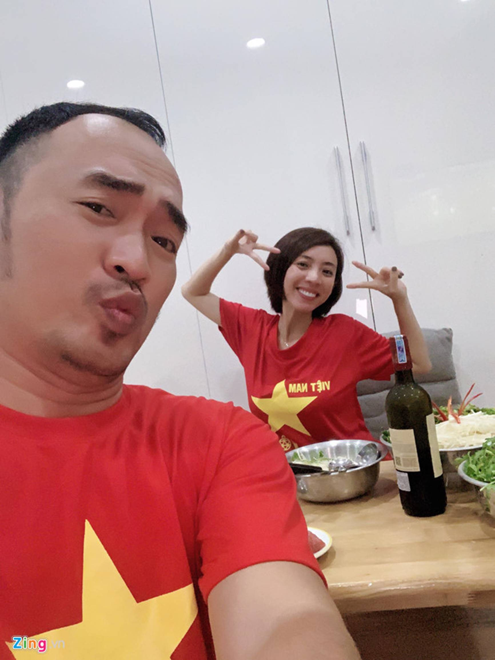 Dàn sao Việt vỡ òa khi đội tuyển Việt Nam ghi bàn thắng-5