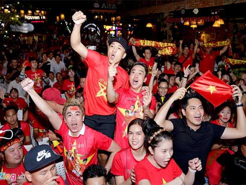 Quang Hải - Anh Đức làm sân Mỹ Đình nổ tung” sau màn phối hợp tuyệt đỉnh-4