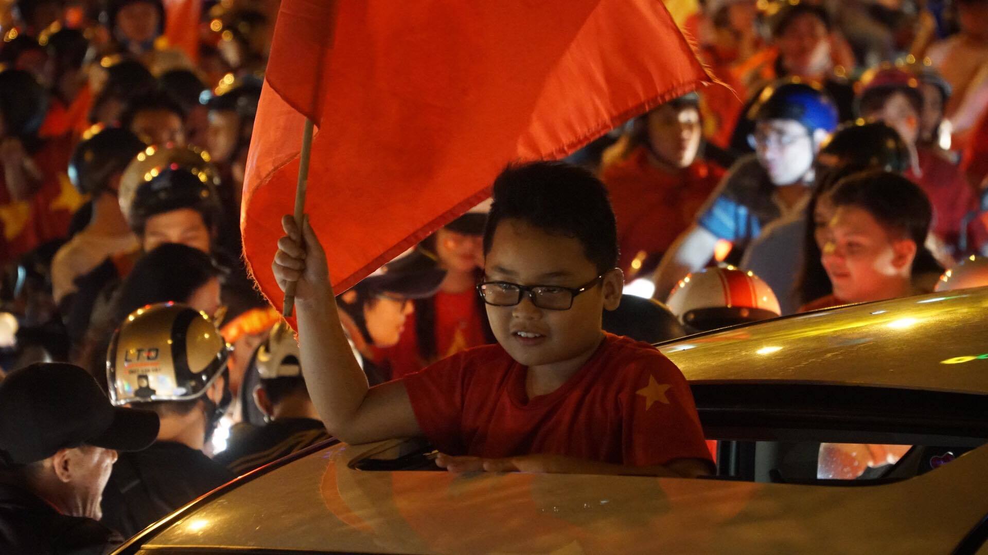 Việt Nam vô địch AFF Cup: 10 năm chờ đợi, sung sướng tột cùng-14