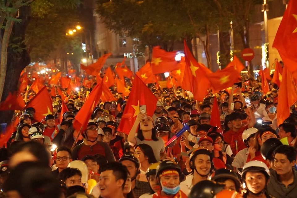 Việt Nam vô địch AFF Cup: 10 năm chờ đợi, sung sướng tột cùng-12