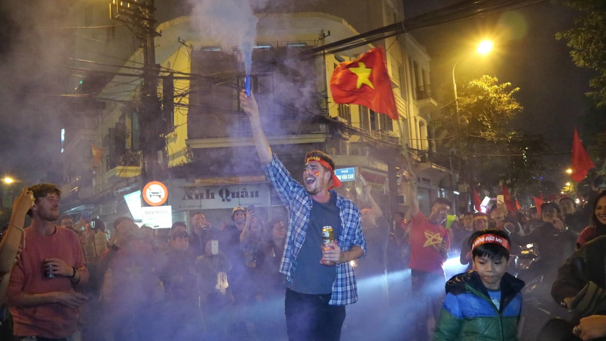 Việt Nam vô địch AFF Cup: 10 năm chờ đợi, sung sướng tột cùng-18