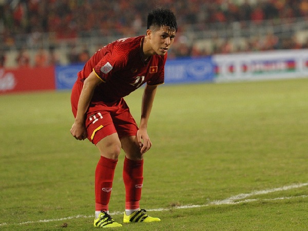 SỐC: Đình Trọng chấn thương lệch xương bàn chân, nguy cơ lỡ Asian Cup 2019-1