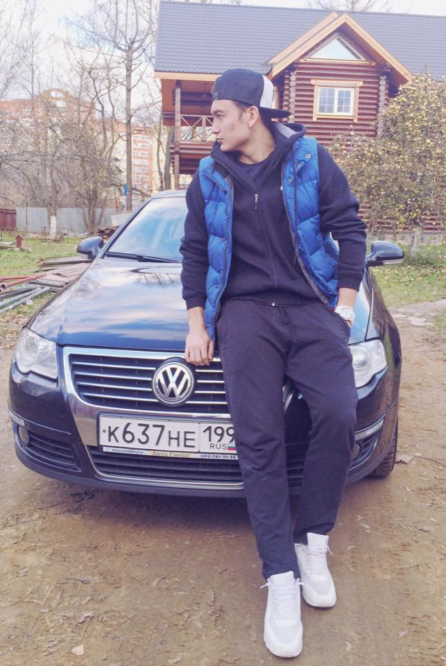 Gu thời trang trẻ trung, đơn giản của thủ môn Đặng Văn Lâm-12