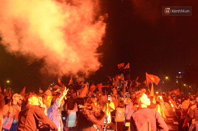 AFF Cup 2018 đã kết thúc, Việt Nam đã chiến thắng, và 10 khoảnh khắc đẹp nhất sẽ mãi lưu trong lòng người Việt-10