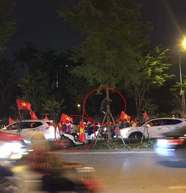 Cười bò tuyển tập đưa con đi bão vô địch AFF Cup của những phụ huynh lầy nhất Việt Nam-2