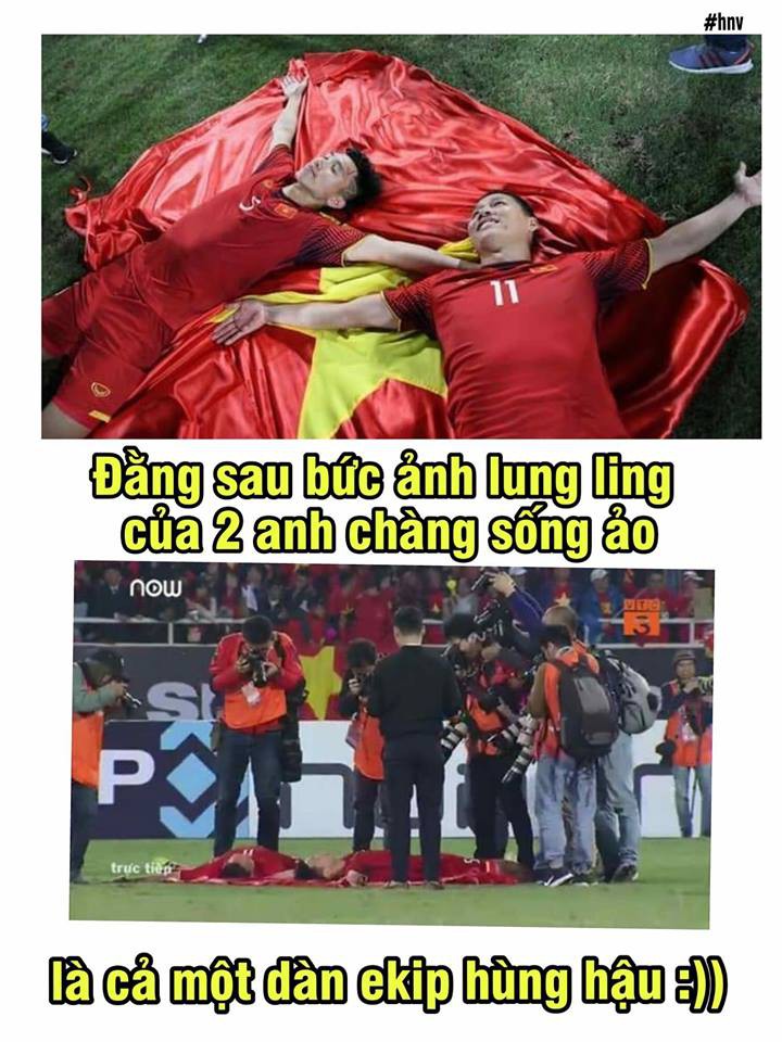 Chú Anh Đức nở nụ cười mãn nguyện, cháu Văn Hậu nhắm mắt mơ màng tạo dáng pose hình với lá cờ trải trên thảm cỏ-2