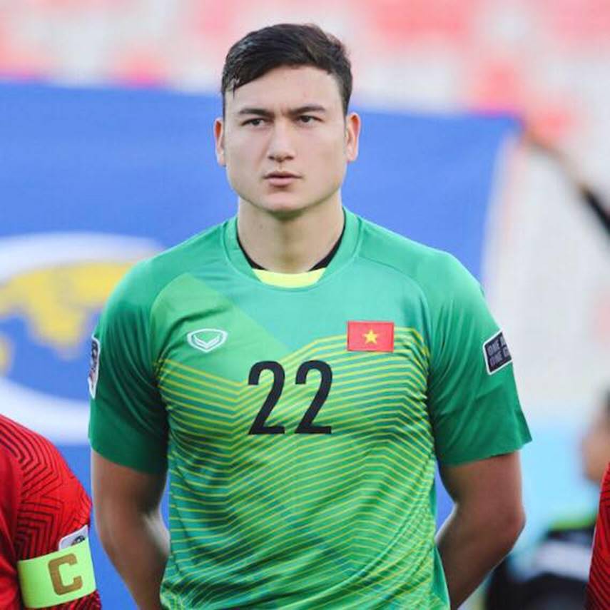 Nghệ sĩ Đặng Hùng tiết lộ những câu chuyện và hình ảnh đáng yêu của chàng thủ môn Lâm Tây bé nhỏ-1