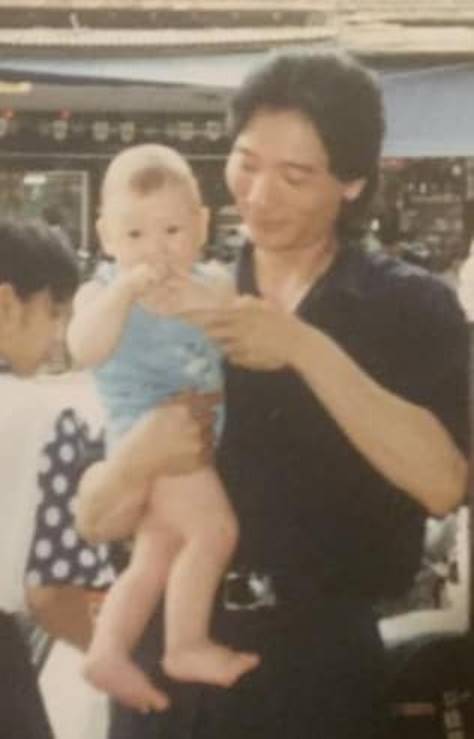 Nghệ sĩ Đặng Hùng tiết lộ những câu chuyện và hình ảnh đáng yêu của chàng thủ môn Lâm Tây bé nhỏ-5