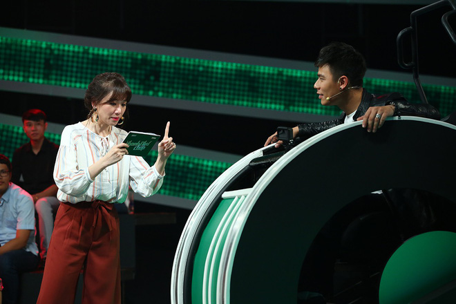 Trường Giang kém duyên hay xấu tính trong cách va chạm với Hari Won?-2