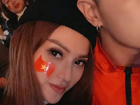 Nữ diễn viên Việt đầu tiên từ bỏ showbiz, làm phi công xinh đẹp thế nào?-13