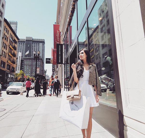 Cảnh nuôi con ngập siêu xe, hàng hiệu của Rich mom 9x Việt tại Mỹ, dân Tây cũng choáng-11